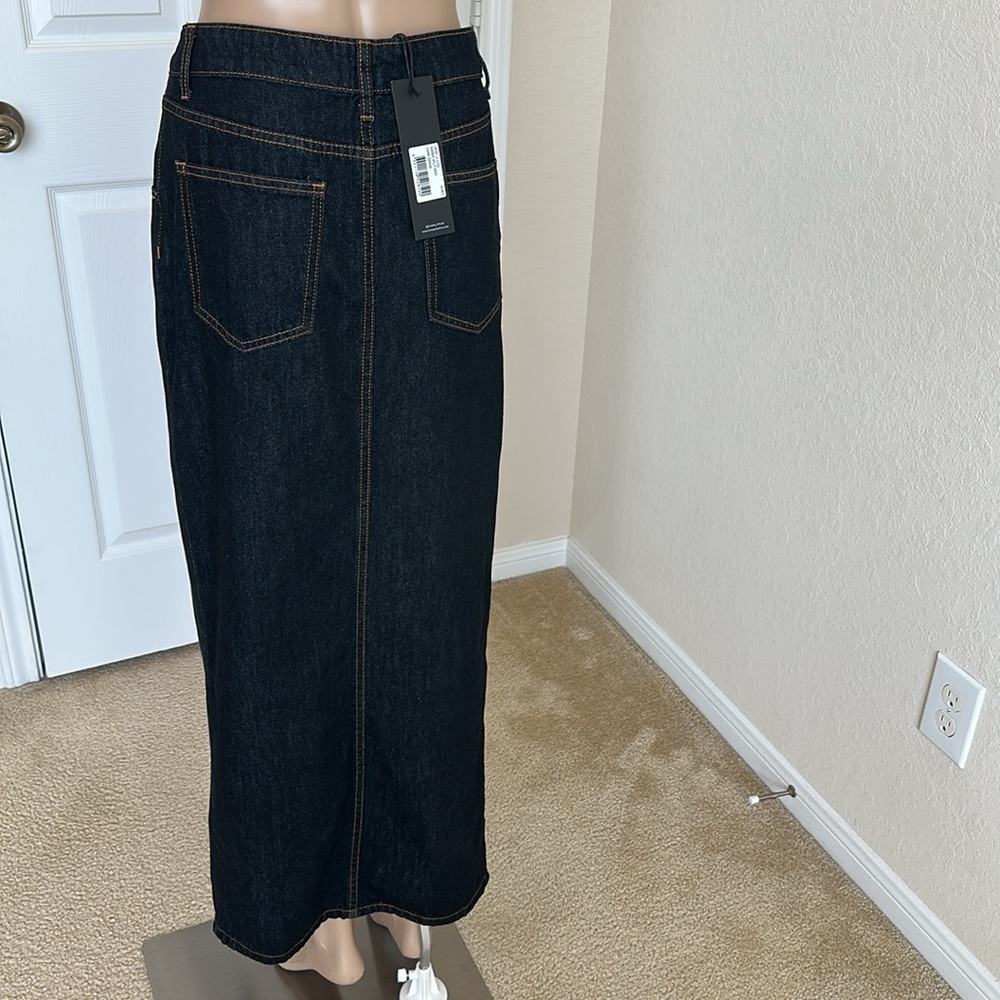 NWT Lioness Dark Blue Denim Skirt Size Small. - Picture 3 of 14